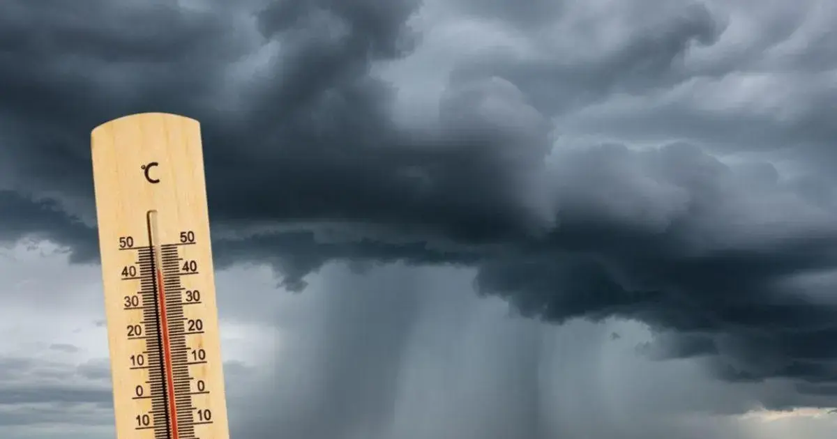 Termômetro ao lado de nuvens escuras e chuvas, indicando clima instável em fevereiro de 2026.