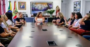 (Foto: De Olho Na Ilha / Divulgação) Governo de Santa Catarina lança editais do Mulheres+Tec e Mulheres+Pesquisa com investimento de R$ 9,3 milhões