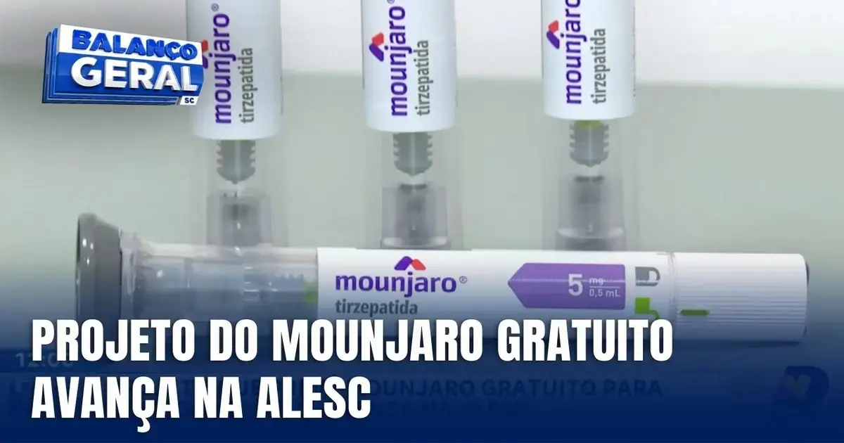 Canetas de injeção do medicamento Mounjaro, com rótulos visíveis, em fundo claro. Texto: 
