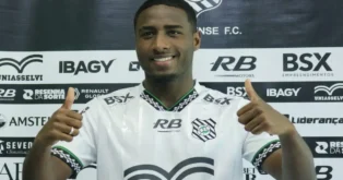 Ryan Carlos se junta ao Figueirense para a Série C