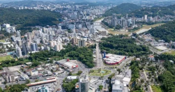 Vale do Itajaí lidera ranking de vagas de emprego em SC