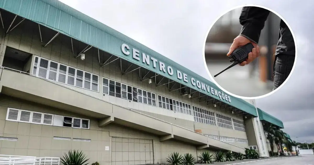 Centro de Convenções com fachada ampla e céu nublado; imagem menor mostra uma mão segurando um rádio comunicador.